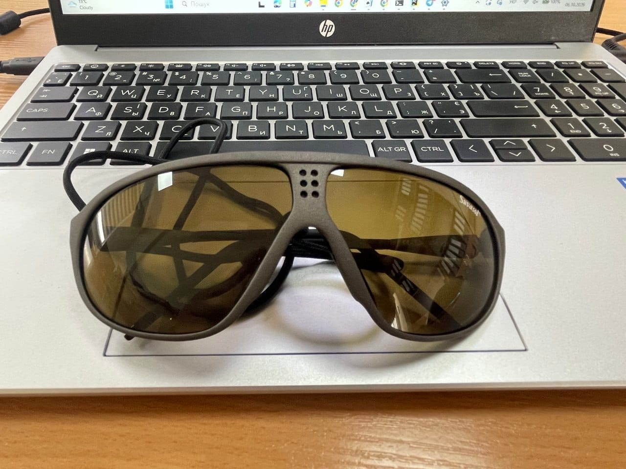 Customer photo review of Genuine Swiss army SUVASOL sunglasses black w case Mountain Alpine glasses NEW