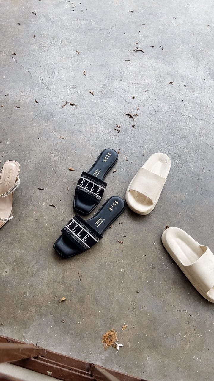 Customer photo review of Renee Logo Stitch Slip-on Sandals In Black