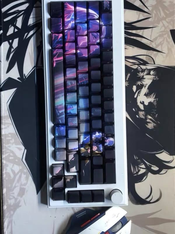 Customer photo review of Lucy Cyberpunk Edgerunners Keycaps