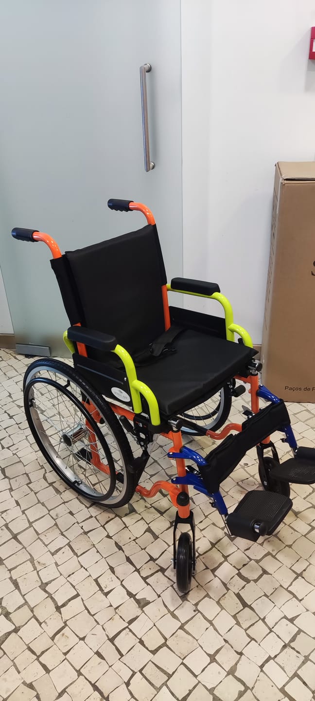 Customer photo review of Cadeira de Rodas de Criança SENSICARE YK9031K