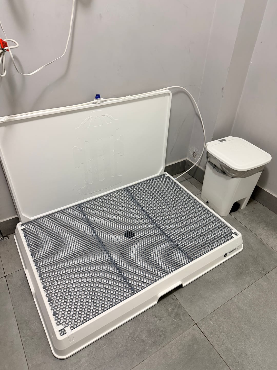 Customer photo review of Weasy Cão | Banheiro inteligente para cachorro