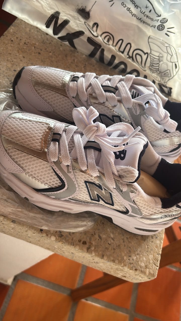 Customer photo review of NEW BALANCE 530 - ADULTOS