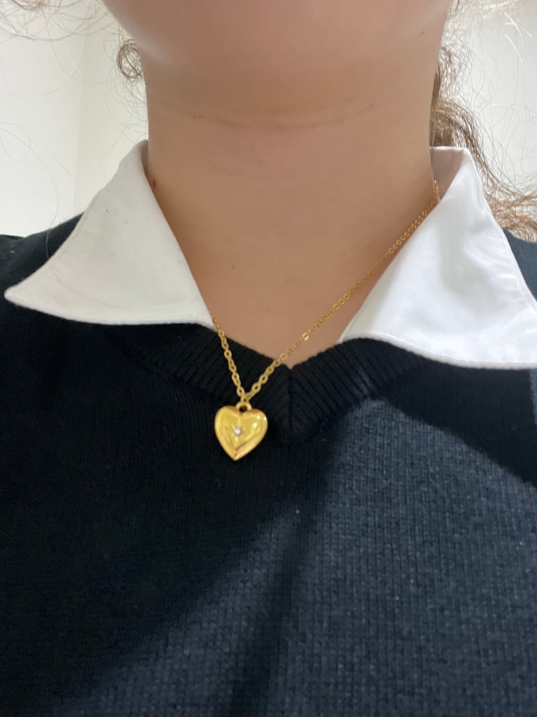 Customer photo review of Megan Gold Crystal Heart Pendant Necklace