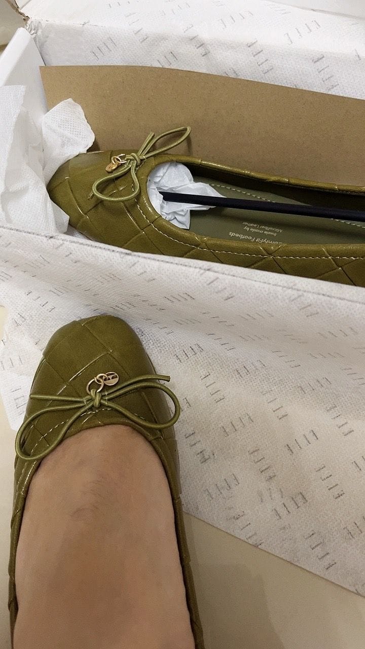 Customer photo review of Romy Embossed-Pattern Slip-on Ballerinas In Olive