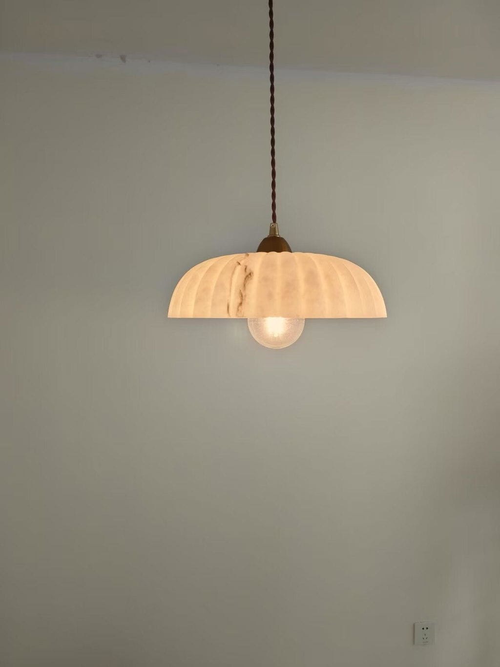 Customer photo review of Gold Pendant Light, Natural Alabaster Shade, 30 cm, Hardwired
