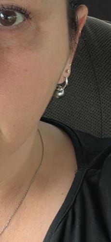 Customer photo review of NATALIE - Tahitian Black Pearl Hoop Earrings