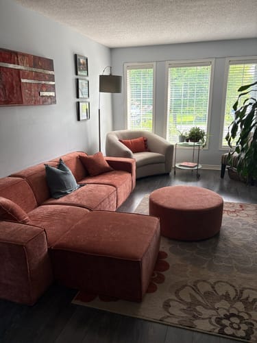 Customer photo review of C8 Round Pouf Ottoman