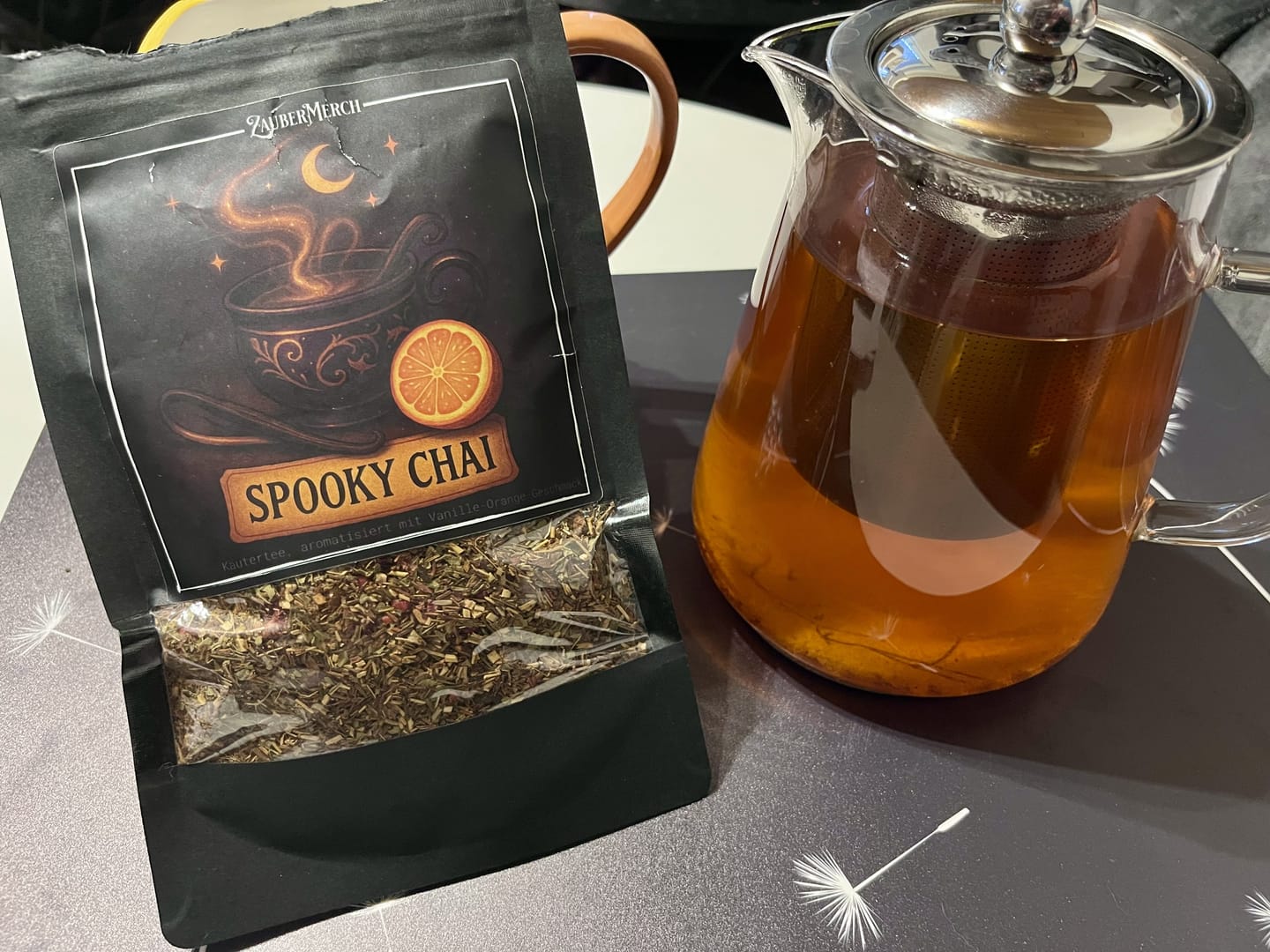 Customer photo review of Spooky Chai – Kräutertee mit Vanille-Orange-Geschmack | Halloween Tee