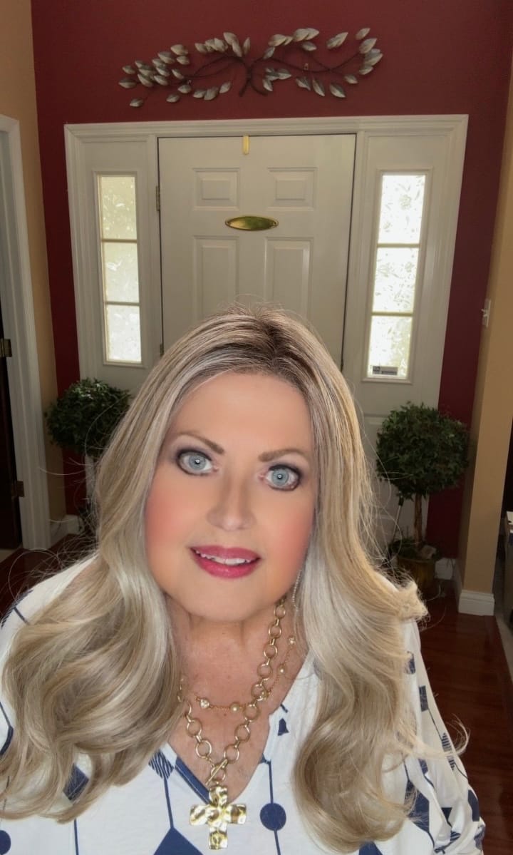Customer photo review of GRACIOUS HEART - Neutral Sand Blonde