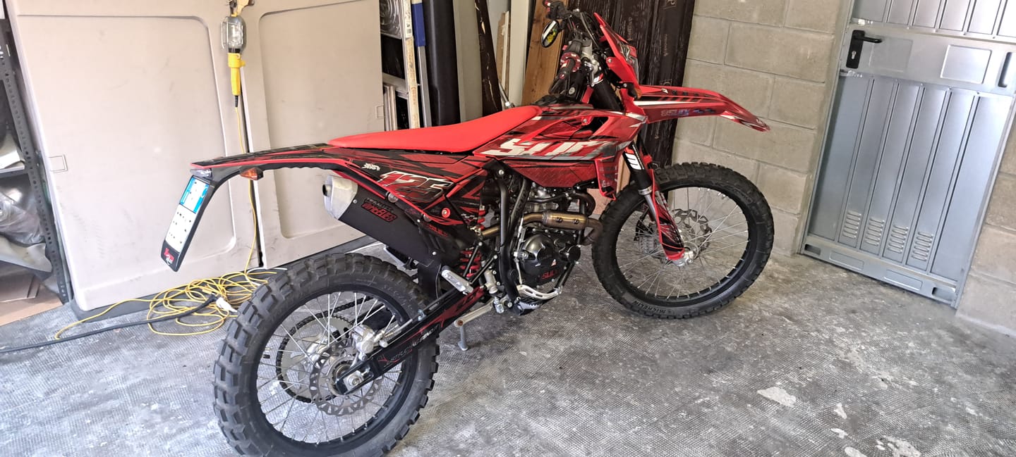 Customer photo review of BLOODLINE - GRAPHICS KIT