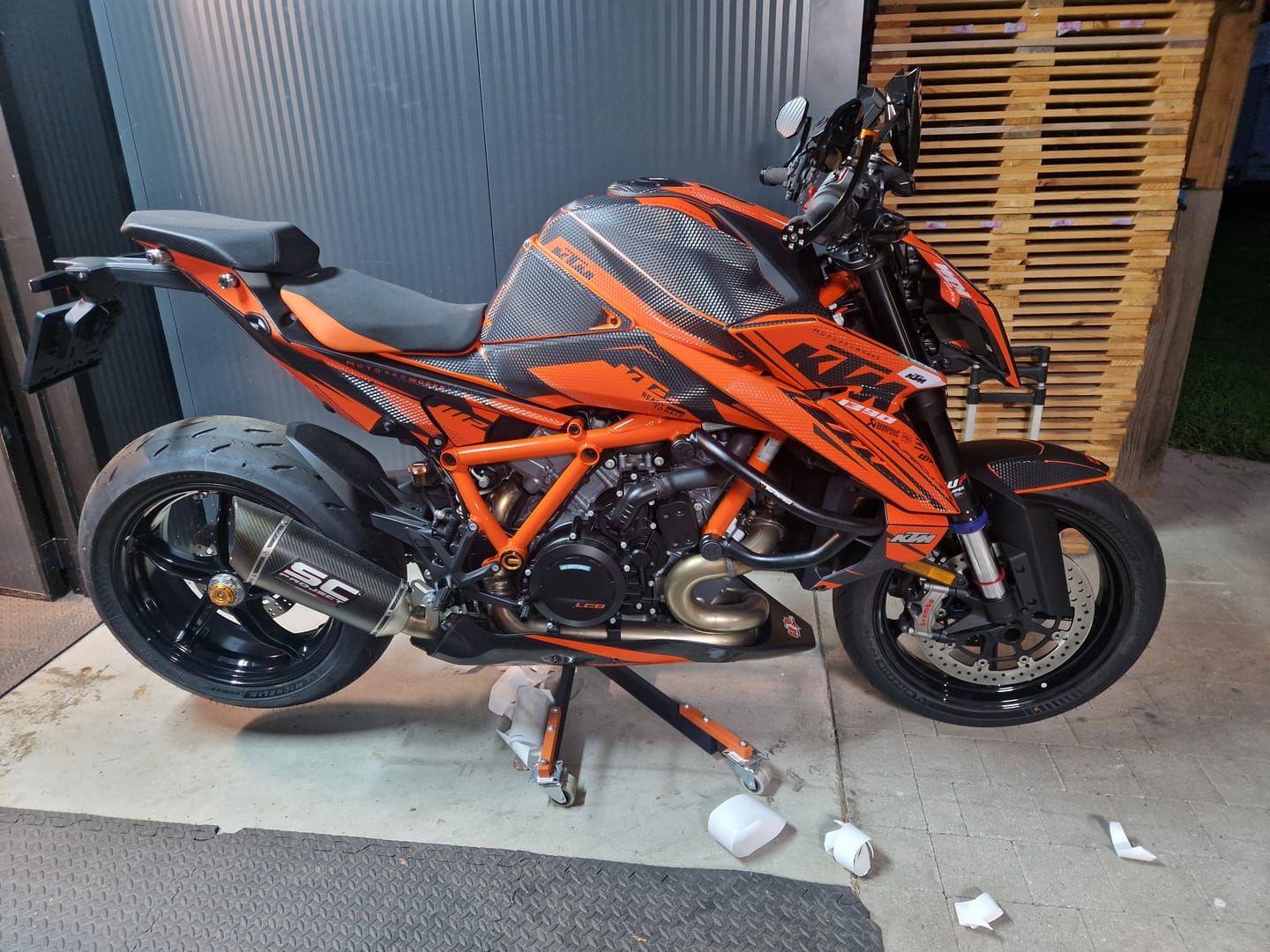 Customer photo review of KTM 1390 Super Duke R/Evo GRAPHICS - "Nebula" (Orange)
