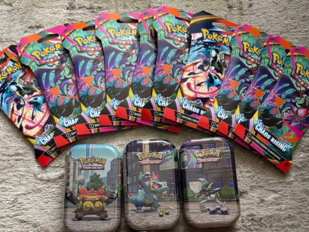 Customer photo review of Chaos Rising Sleeved Booster Pack - ME04: Chaos Rising (styles may vary)