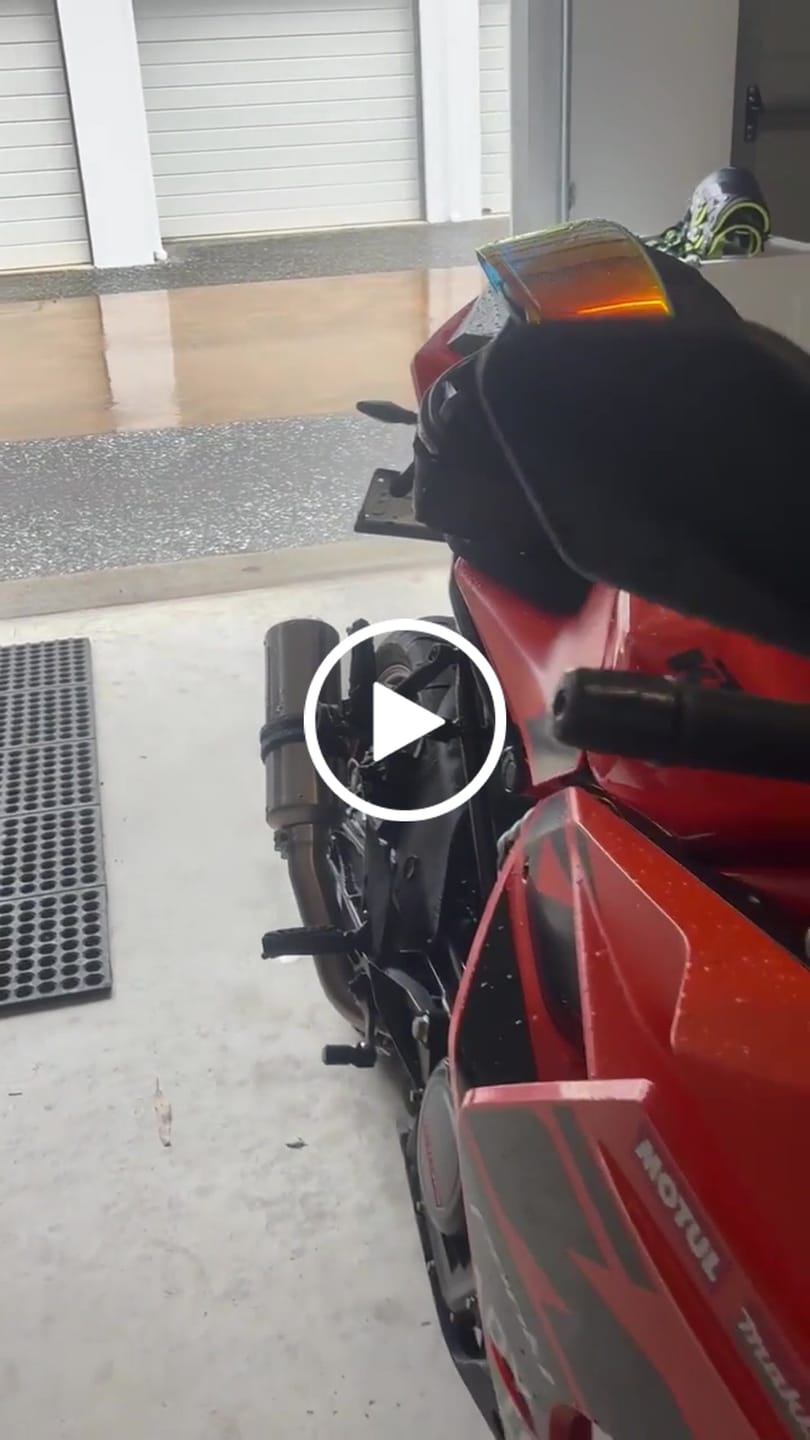 Customer video review of K3 Carbon Fiber Helmet - Bluetooth Headset