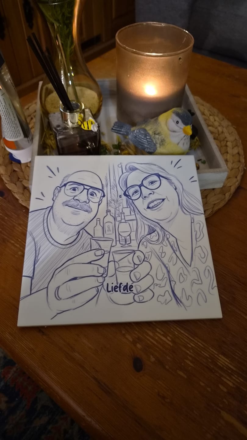 Customer photo review of Speelse Blauwe Lijntekening op een tegeltje