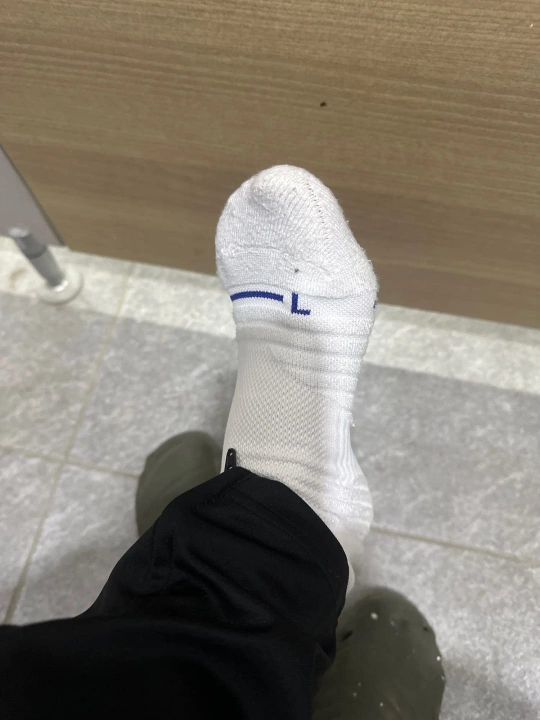 Customer photo review of Snuggi Cushioned Work Socks