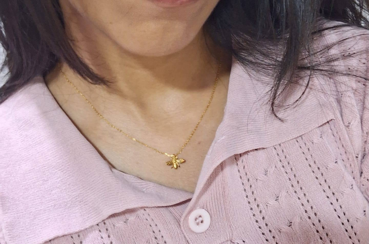 Customer photo review of Collar Queen Bee