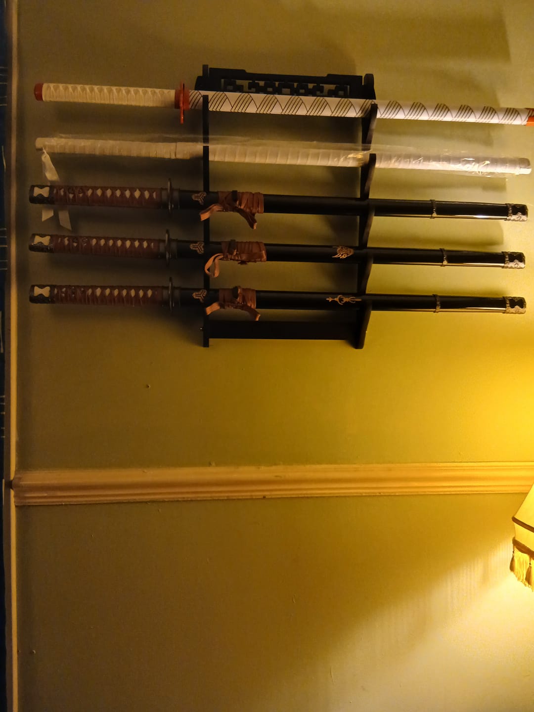 Customer photo review of Kill Bill - Hattori Hanzo Trio Display Katana (Straight Blade)