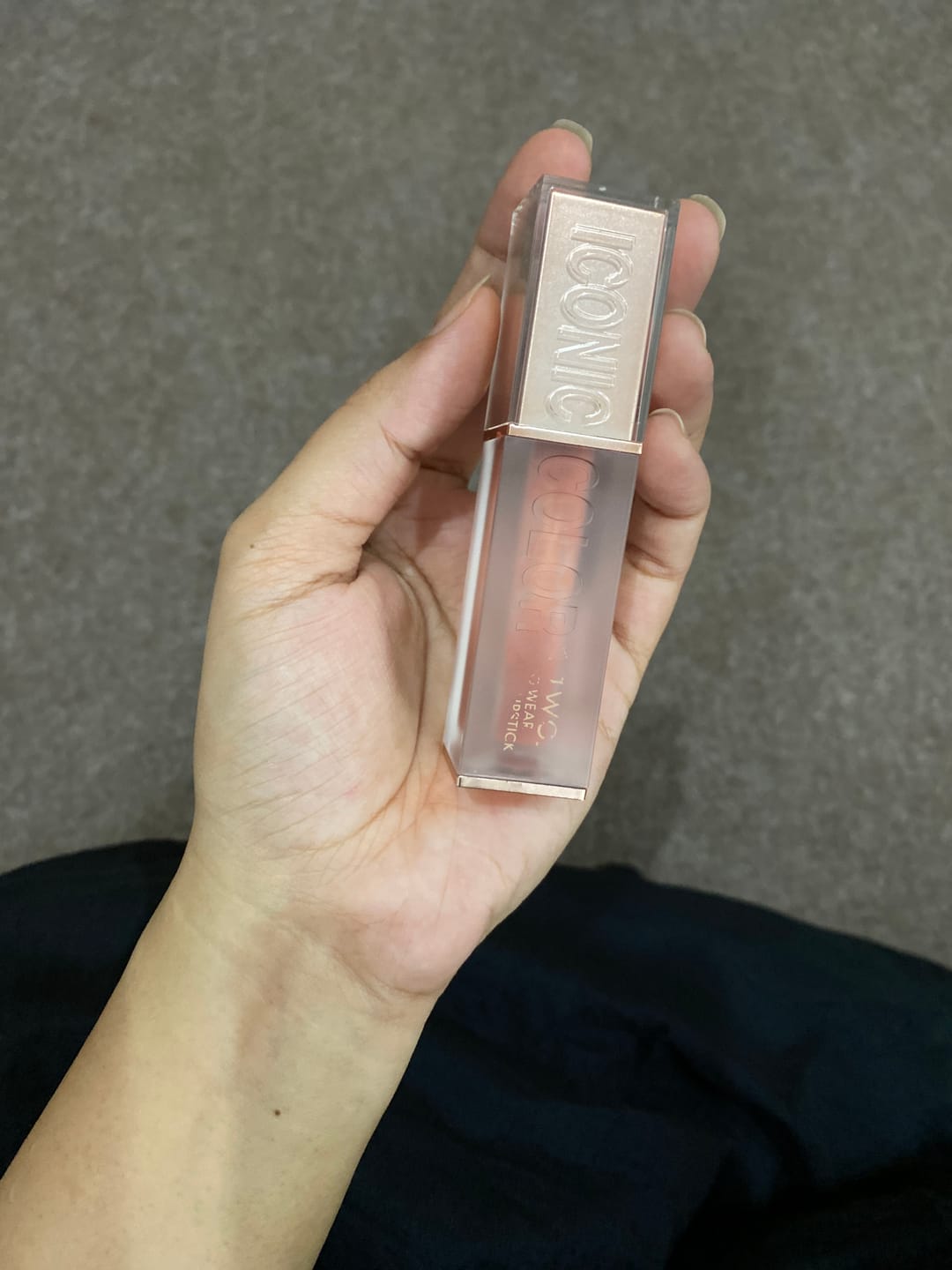 Customer photo review of O.TWO.O HAUTE LONG WEAR VELVET MATTE LIPSTICK