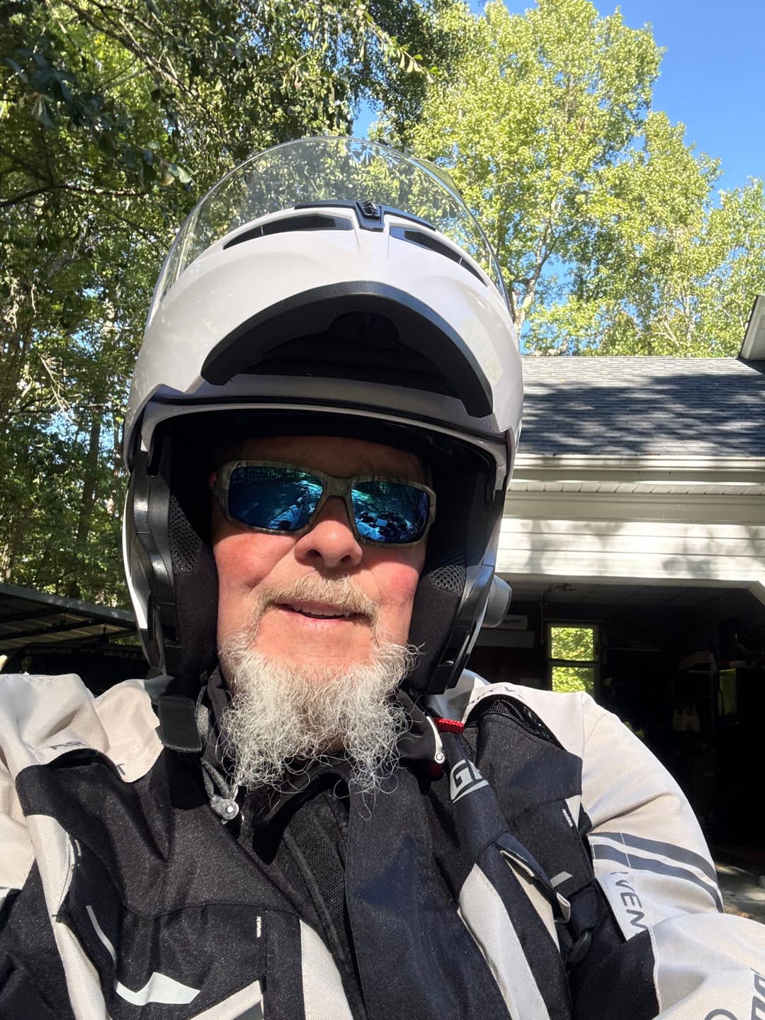 Customer photo review of Visor Replacement for R3 Modular Helmet - Bluetooth Headset