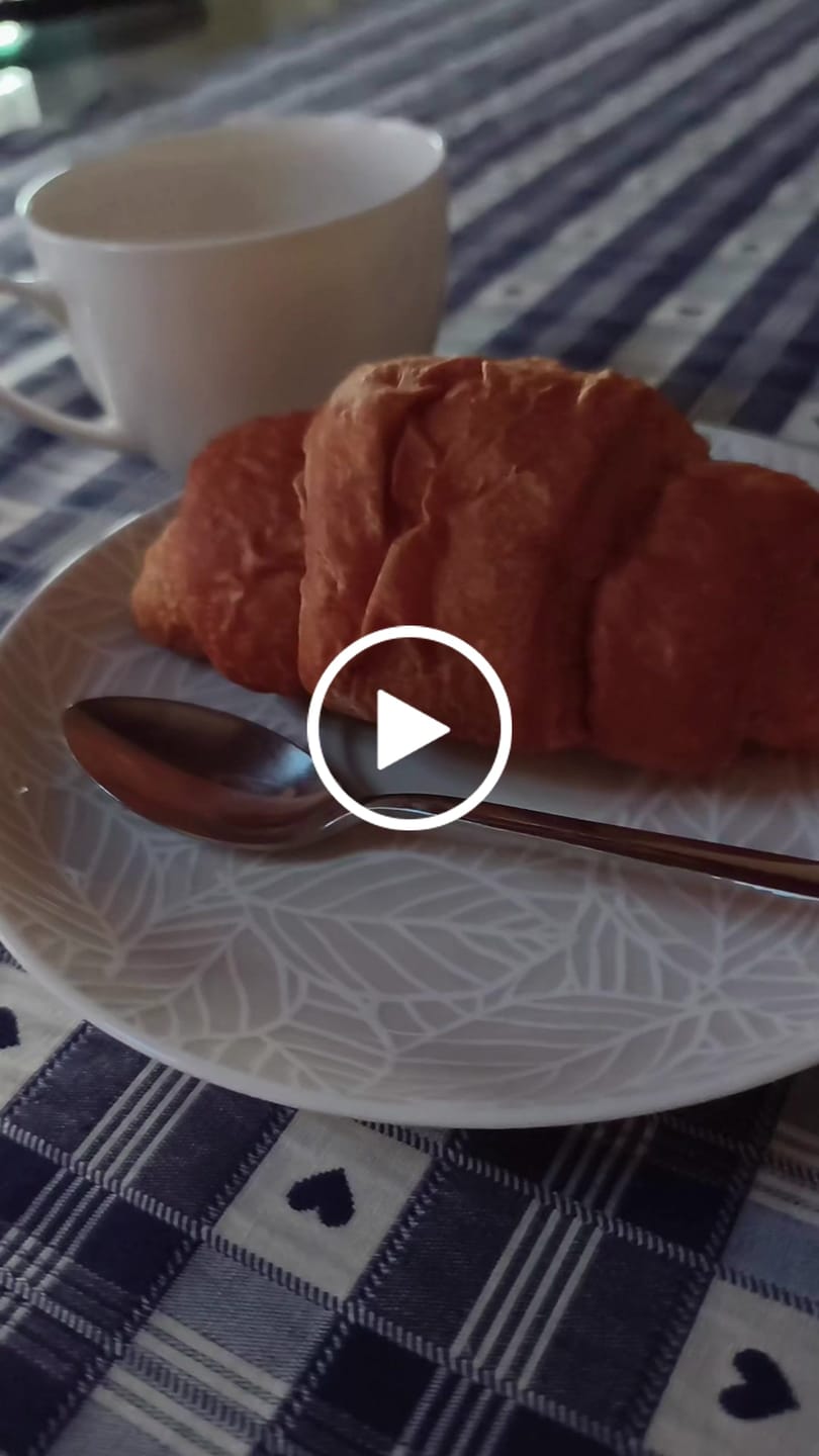 Customer video review of 15 Cornetti proteici ripieni di crema al pistacchio