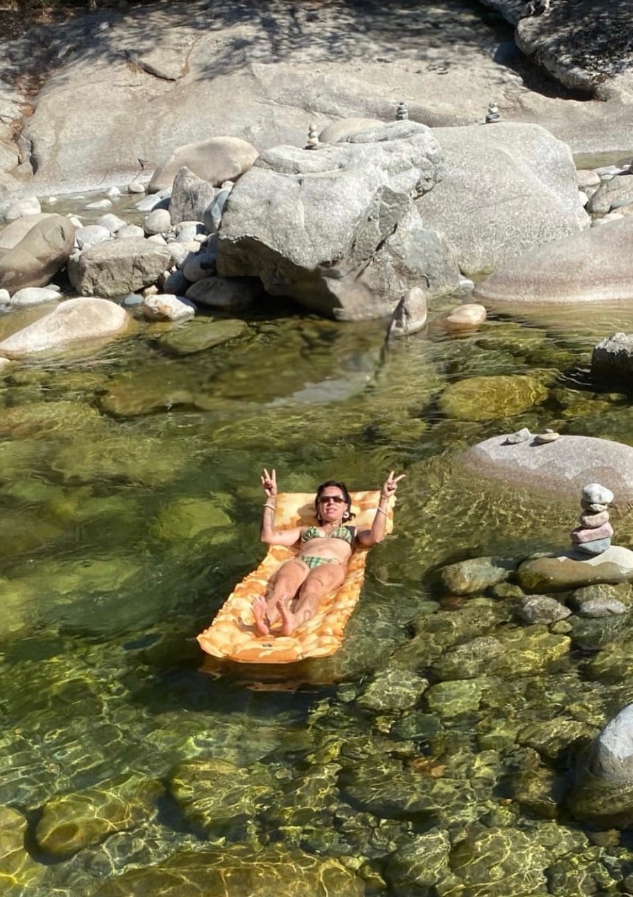 Customer photo review of CloudyCoziya® Inflatable Outdoor Mattress