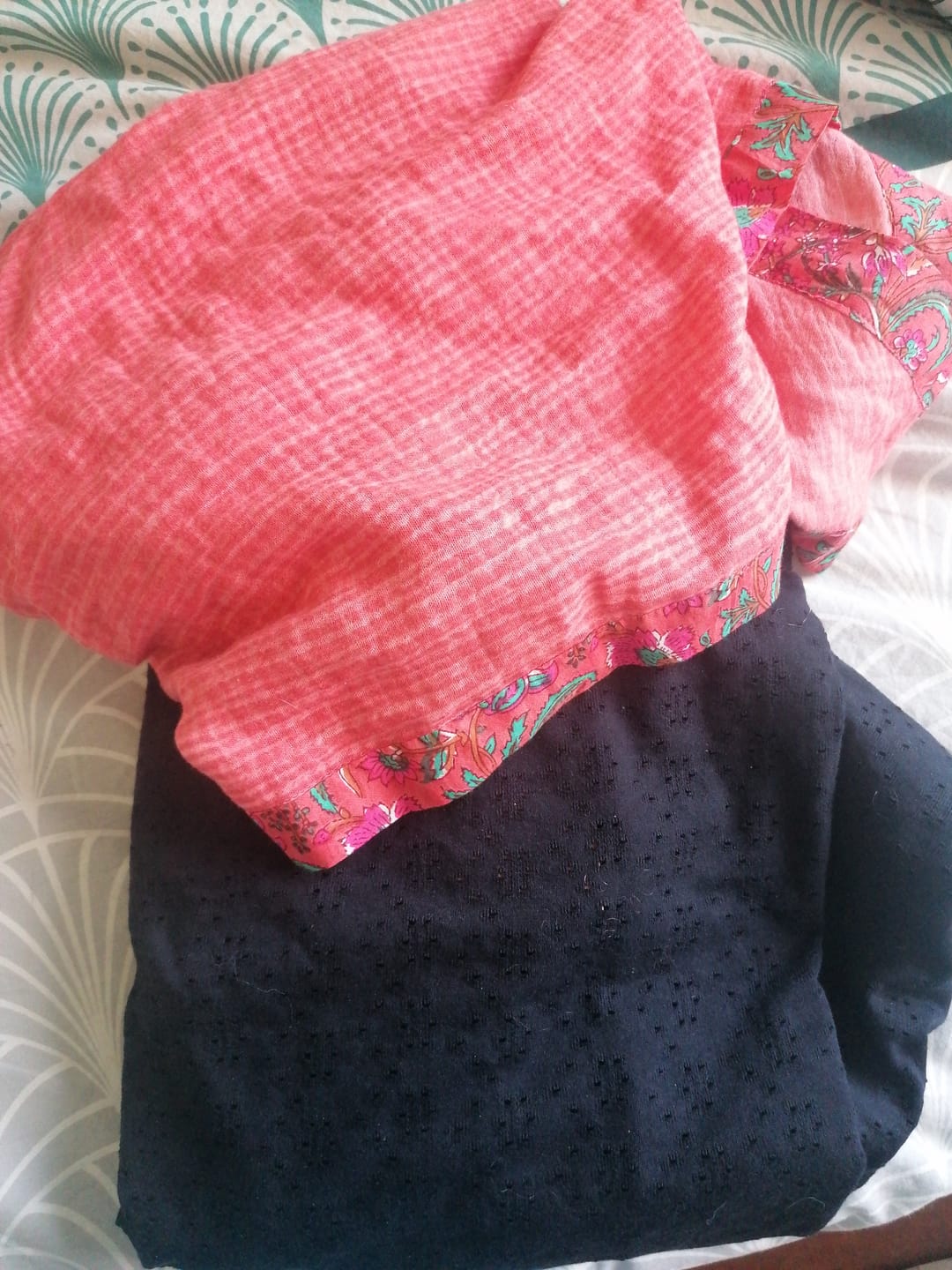 Customer photo review of Le foulard Calista orange Tie&dye/Rani