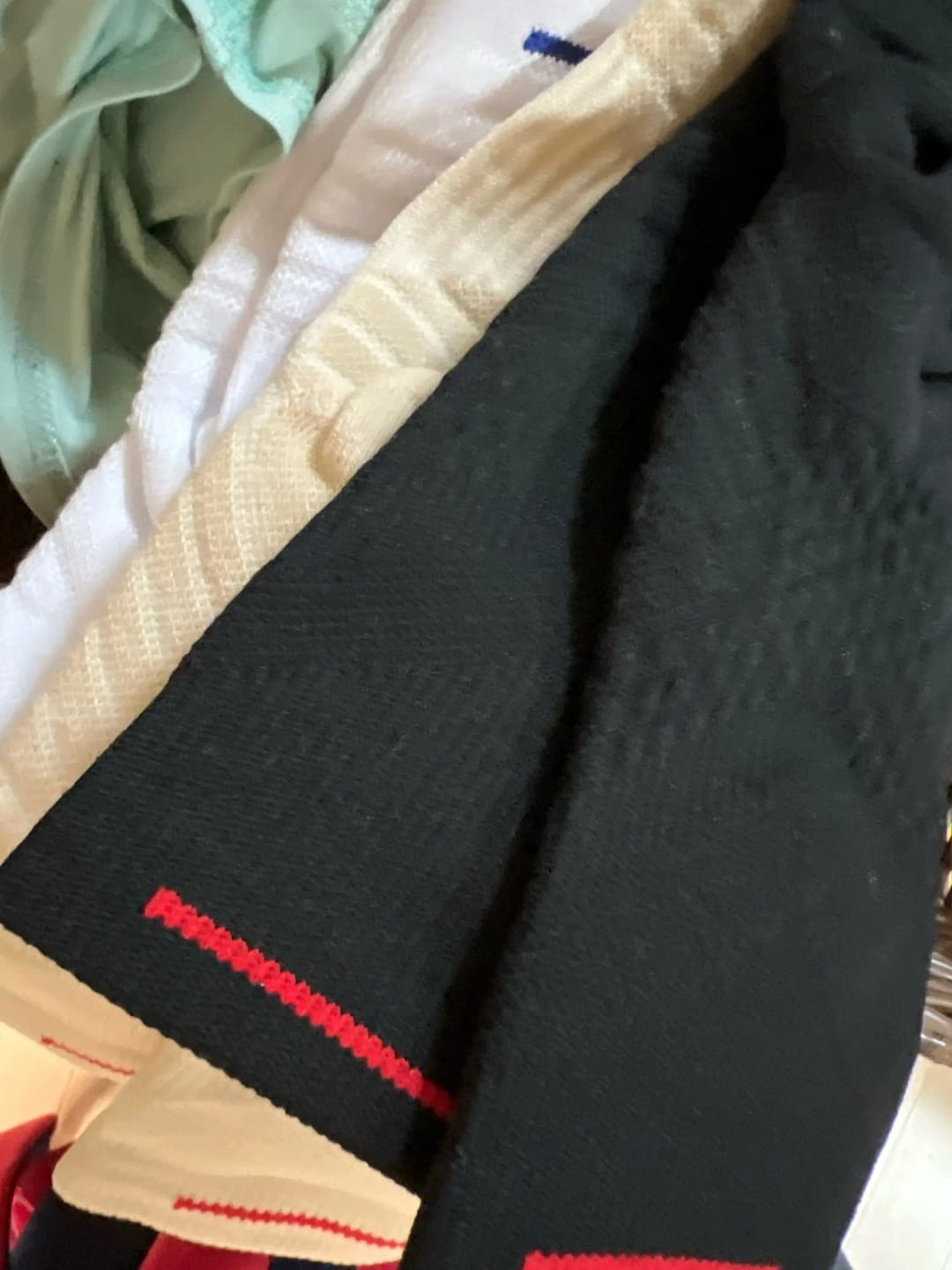 Customer photo review of Snuggi Cushioned Work Socks