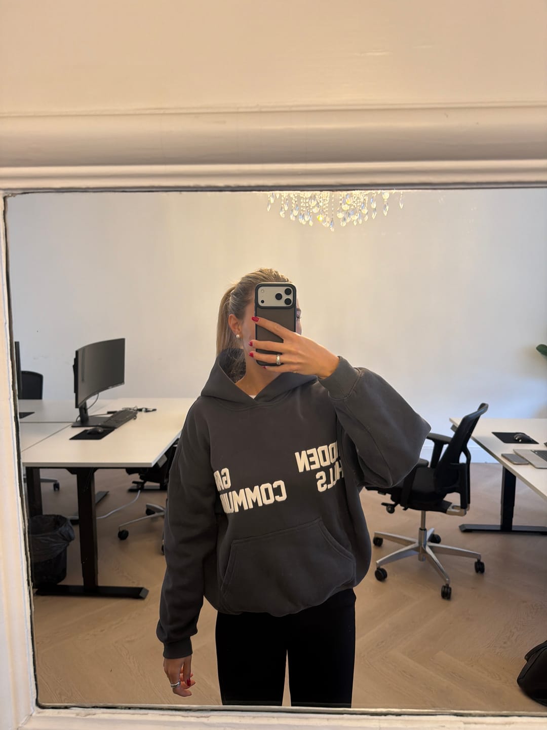 Customer photo review of GATED COMMUNITY HOODIE DARK GREY