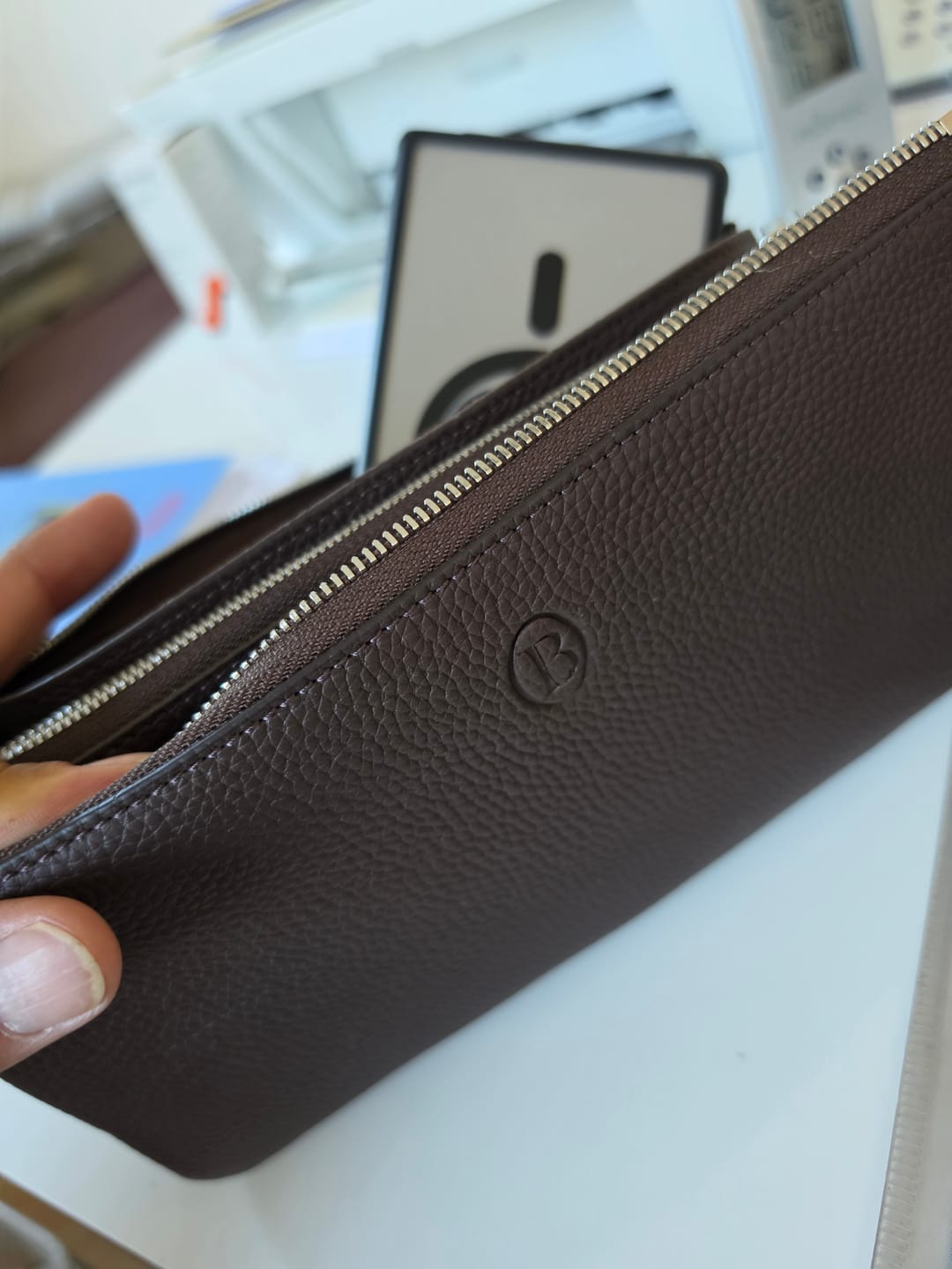 Customer photo review of Belluvi Duo Pouch