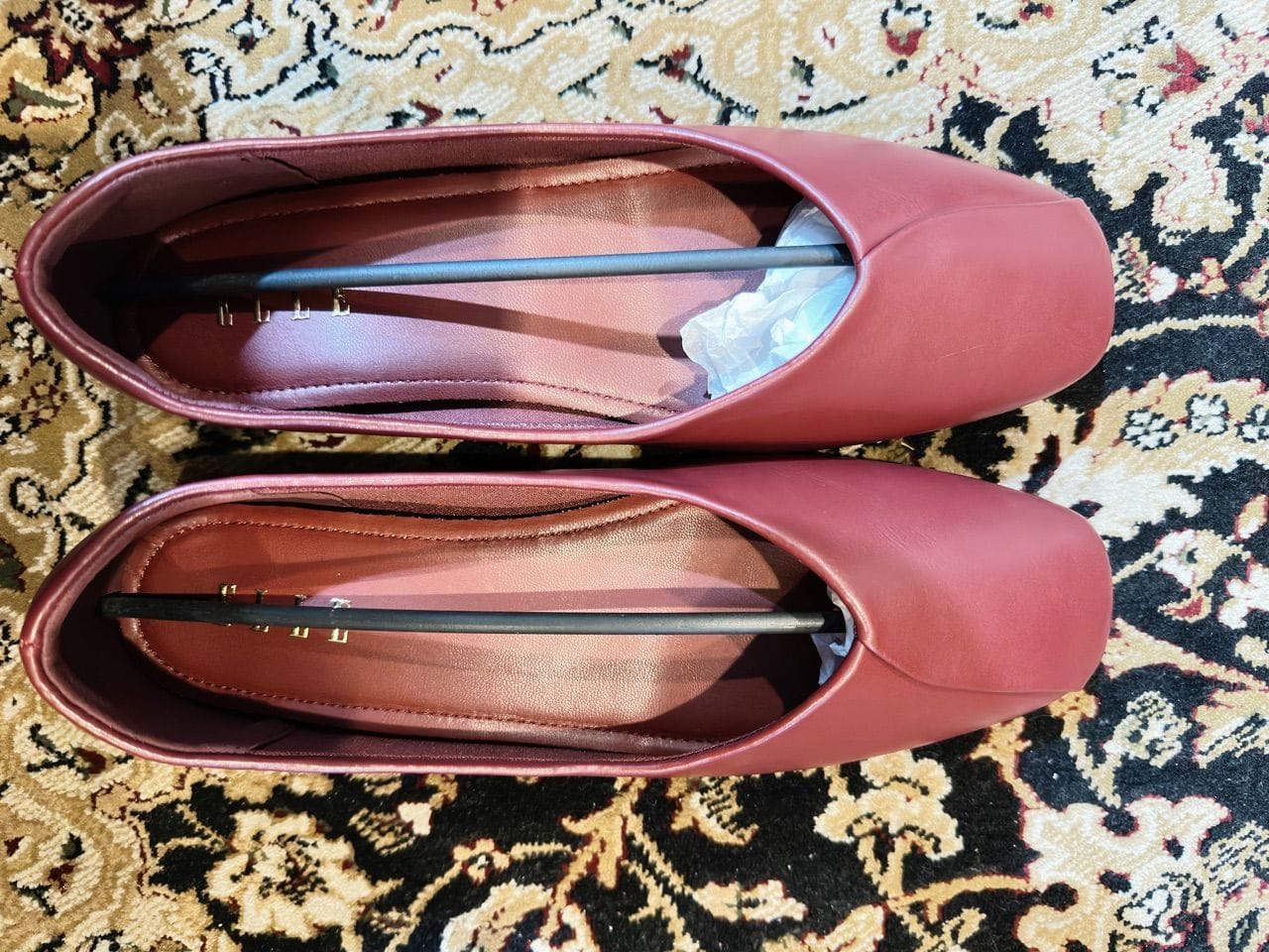 Customer photo review of Tulip Flats & Ballerinas In Maroon