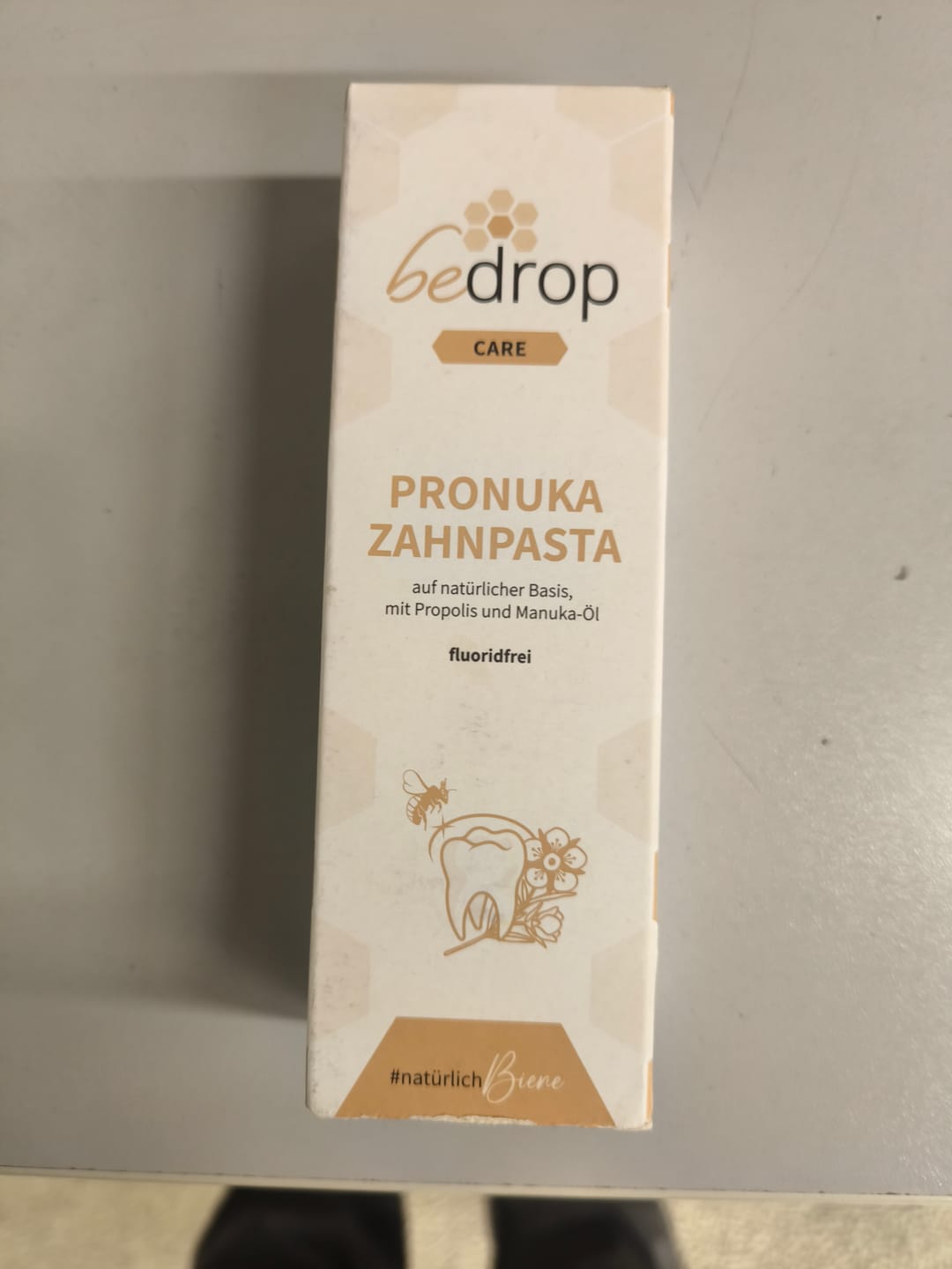 Customer photo review of Pronuka Zahnpasta mit Propolis und Manuka-Öl