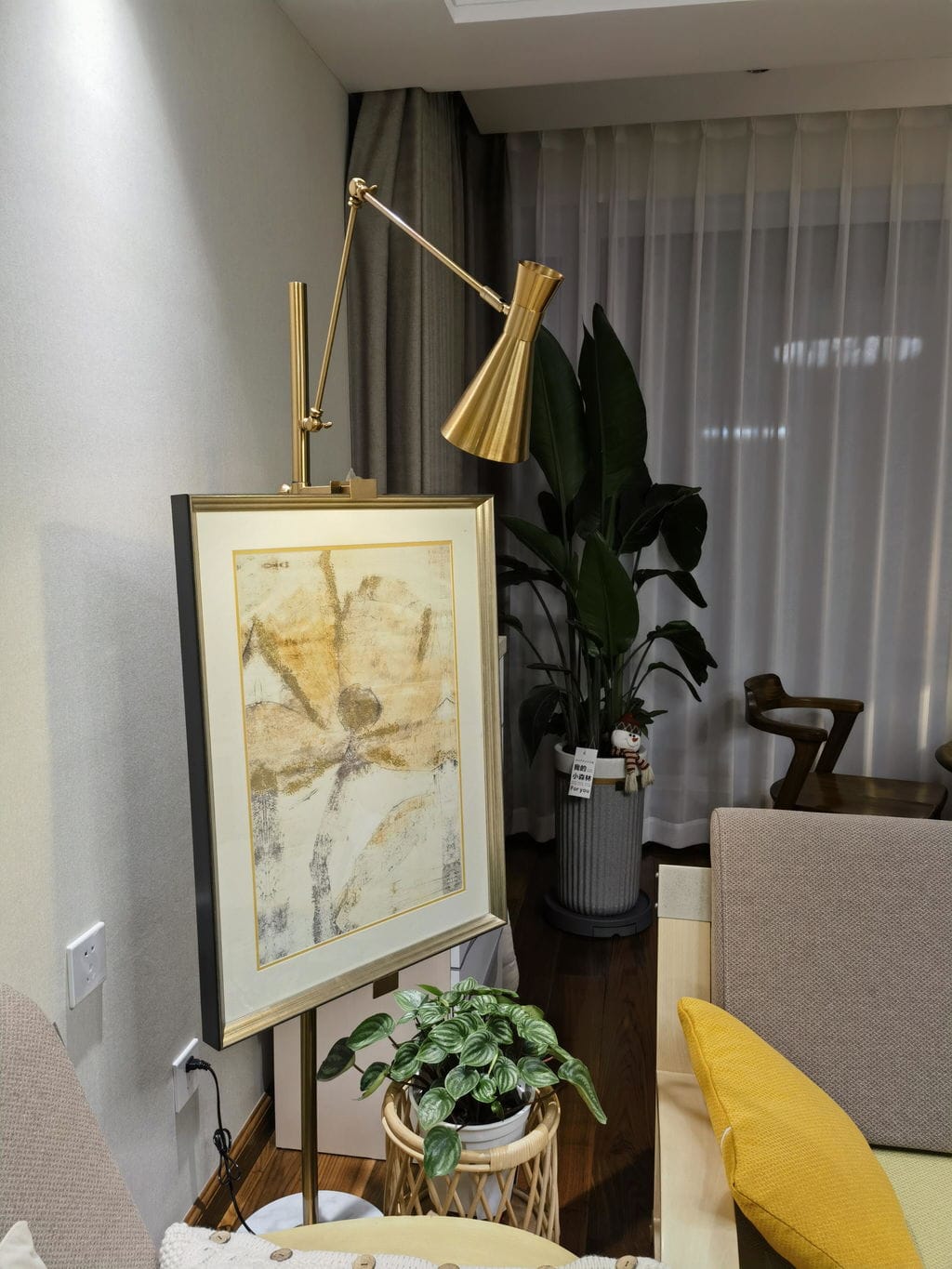 Customer photo review of Gold Floor Lamp, Marble Base, Adjustable Arc Arm, Cone Shade, 170 cm