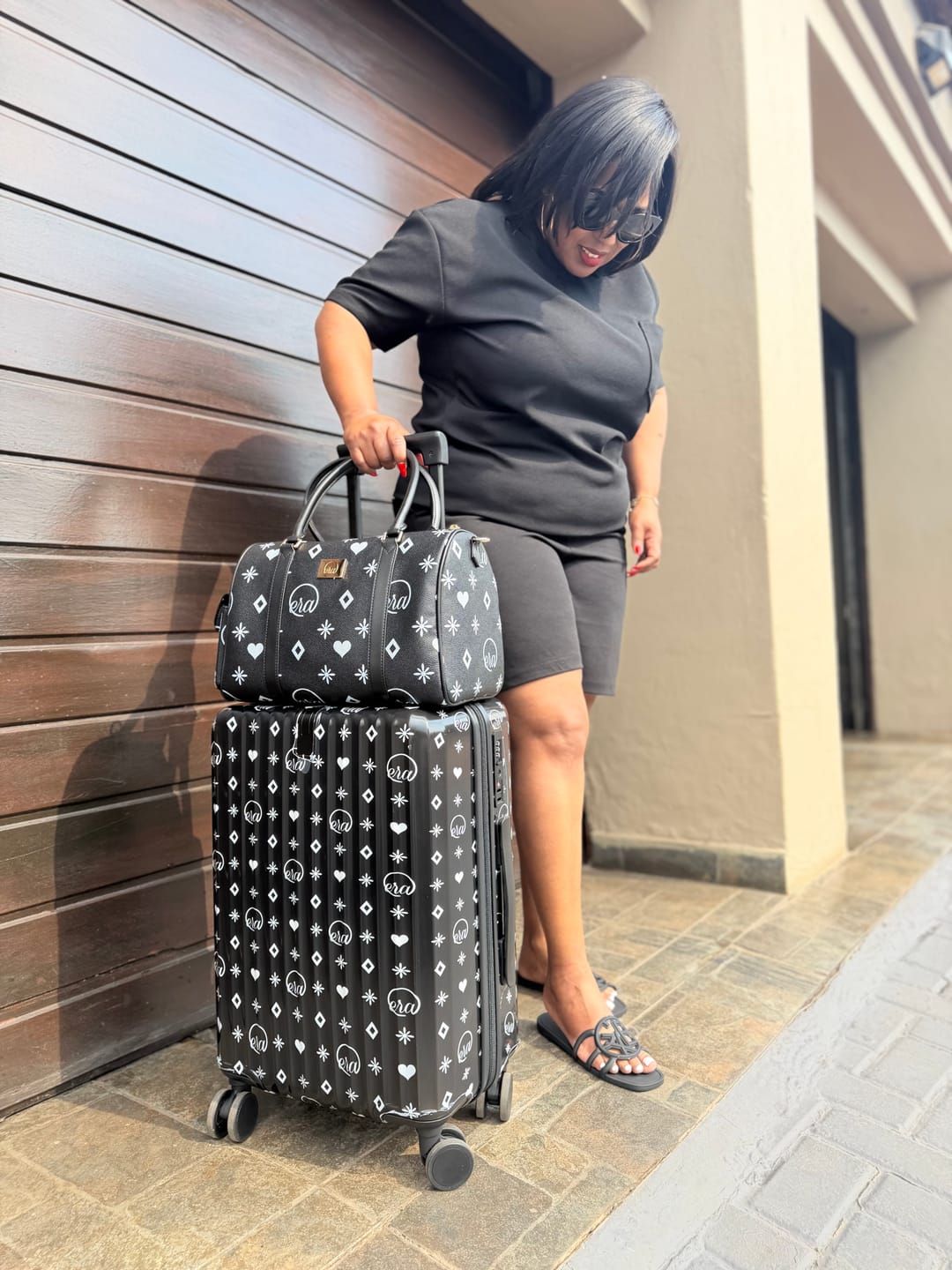 Customer photo review of Era Go Getter Bag & Carry On Troller Case