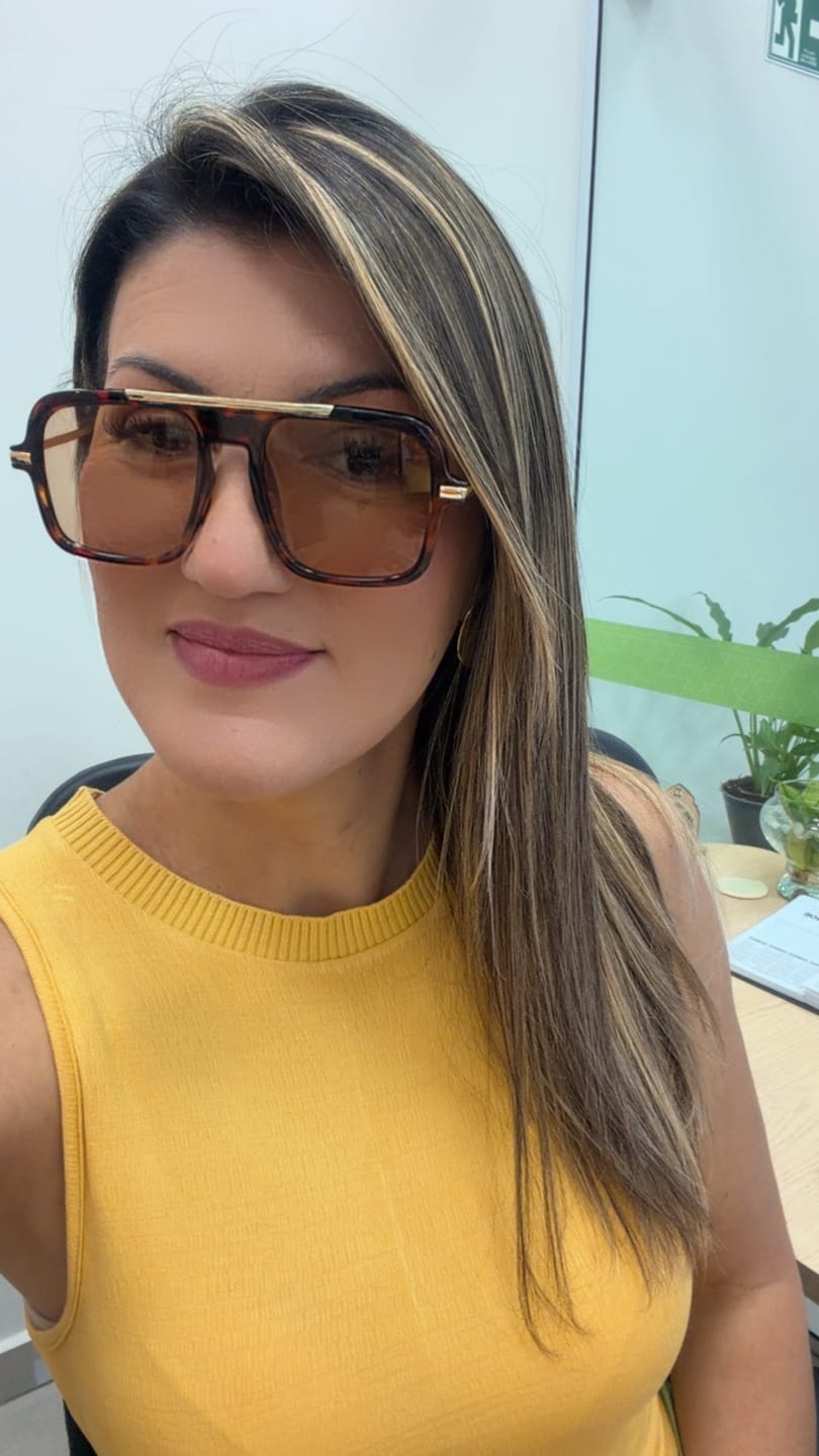 Customer photo review of Óculos Serifos