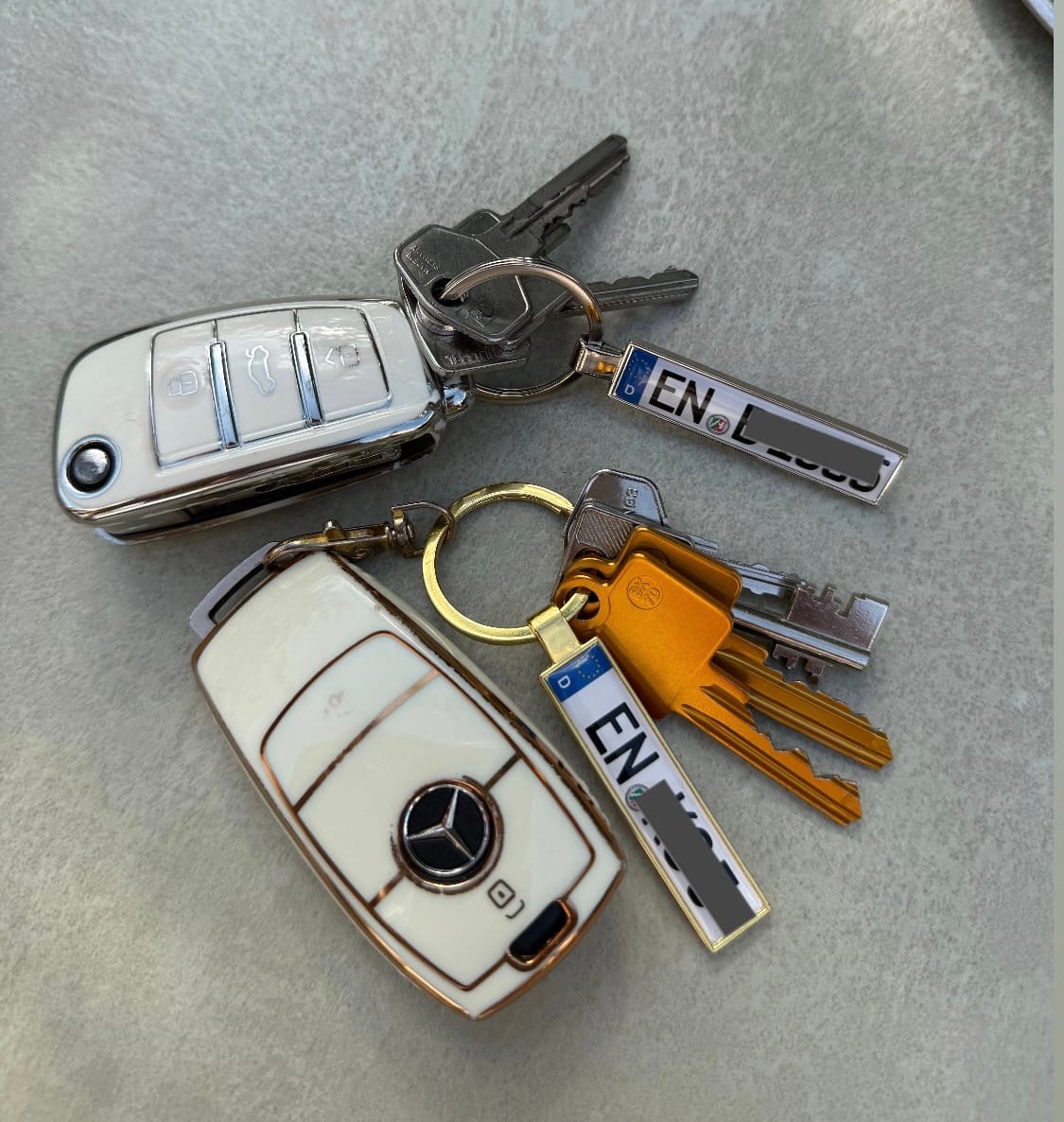 Customer photo review of Kennzeichen Schlüsselanhänger Mini Nummernschild Metall