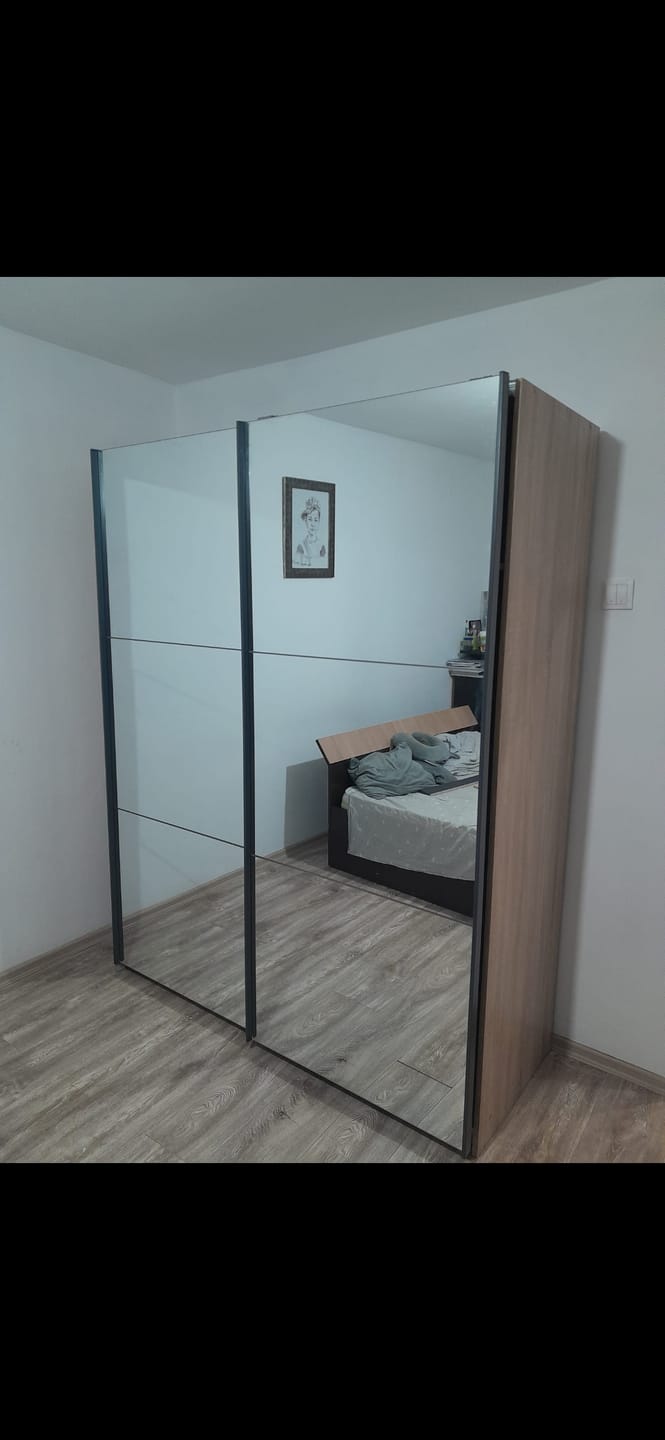 Customer photo review of Dulap TETRIX, stejar sonoma, PAL, cu 2 usi si oglinzi, 154x60x196 cm