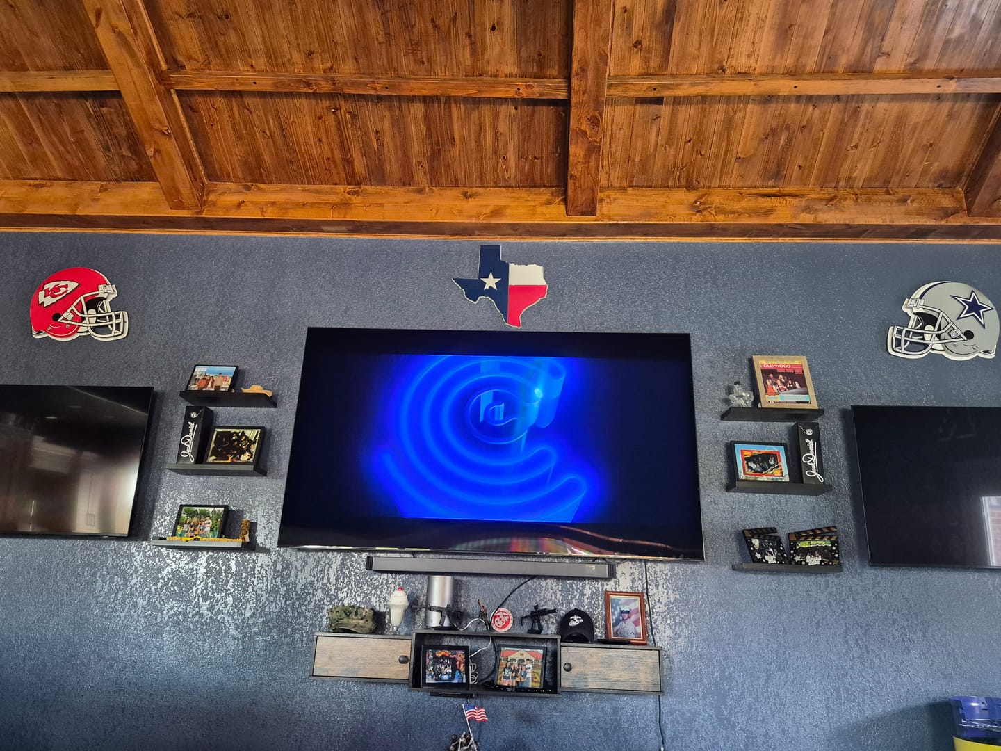 Customer photo review of Lone Star State of Texas Flag 3D Vintage Metal Wall Art