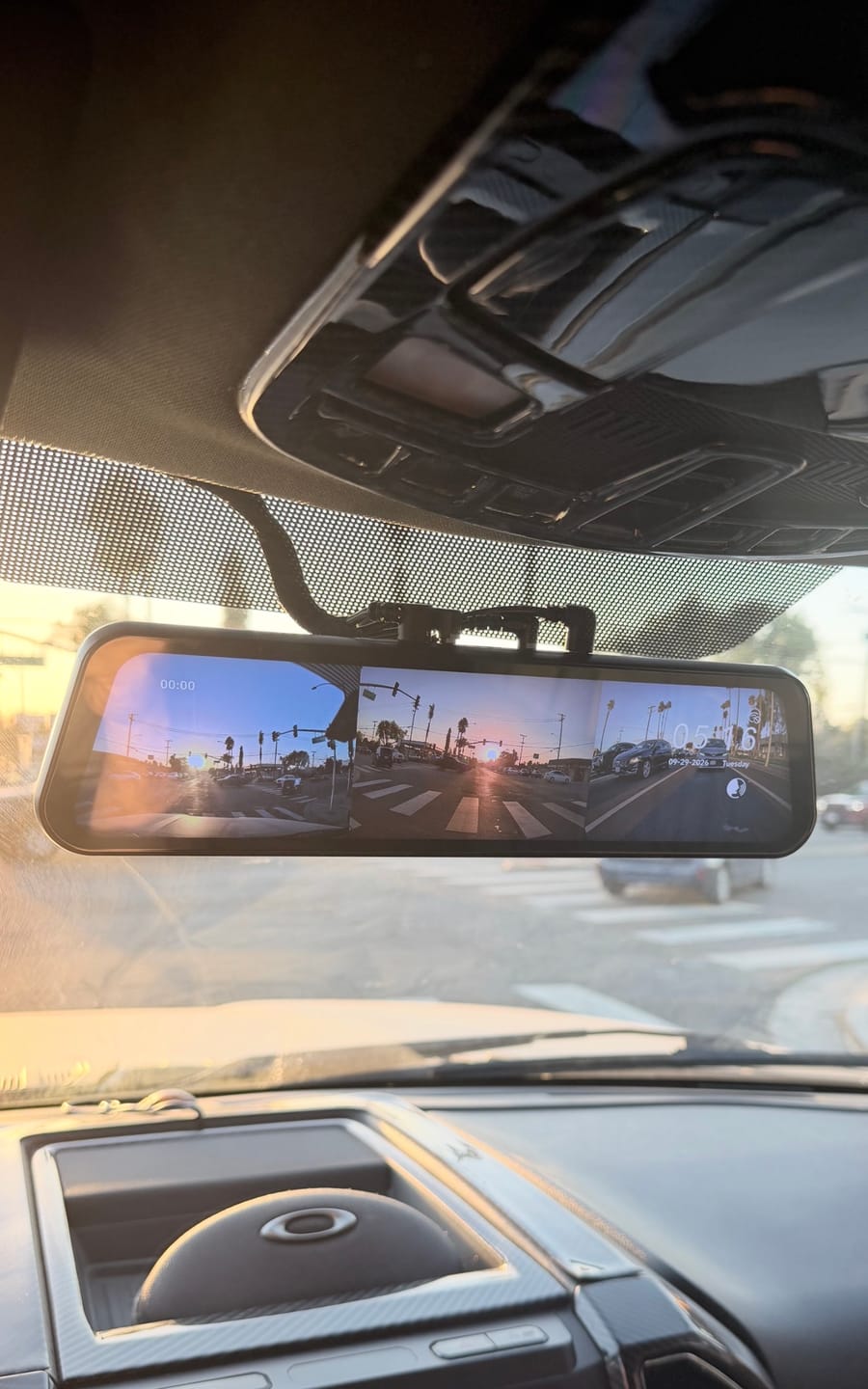 Customer photo review of WOLFBOX G900TriPro Bumper Version 3 Channel Rearview Mirror