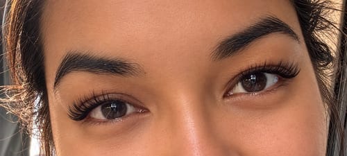 Customer's The Ocean Eye wimpern, die einen natürlichen, soften Cat-Eye-Look an den Augen erzeugen