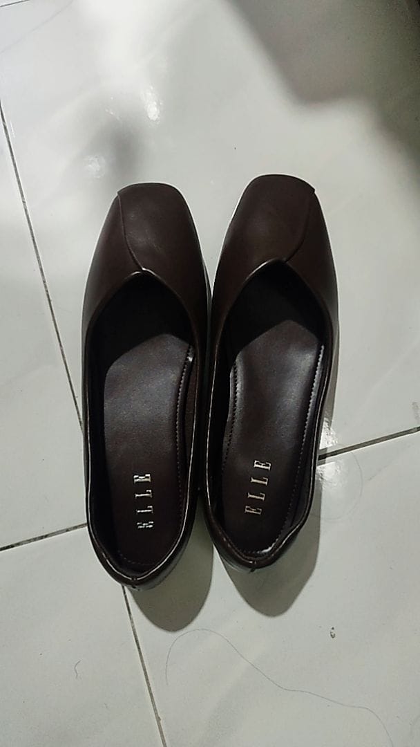 Customer photo review of Tulip Flats & Ballerinas In Coffee