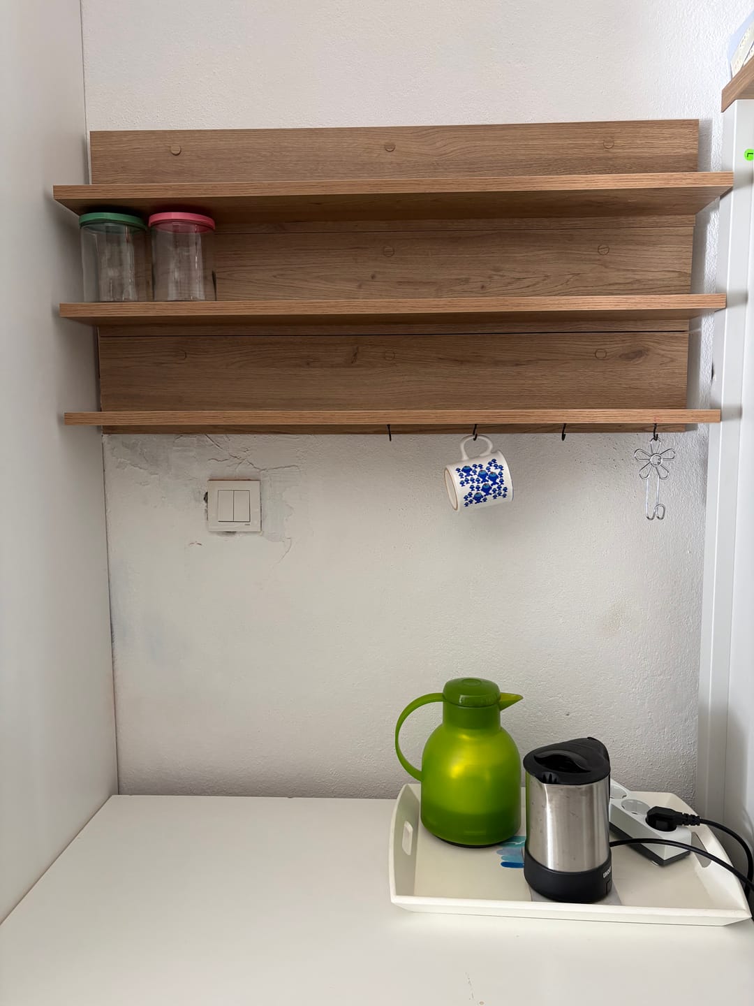 Customer photo review of Rani AE106 2'li 4 Askılı Dekoratif Duvar Rafı Sepet Ceviz