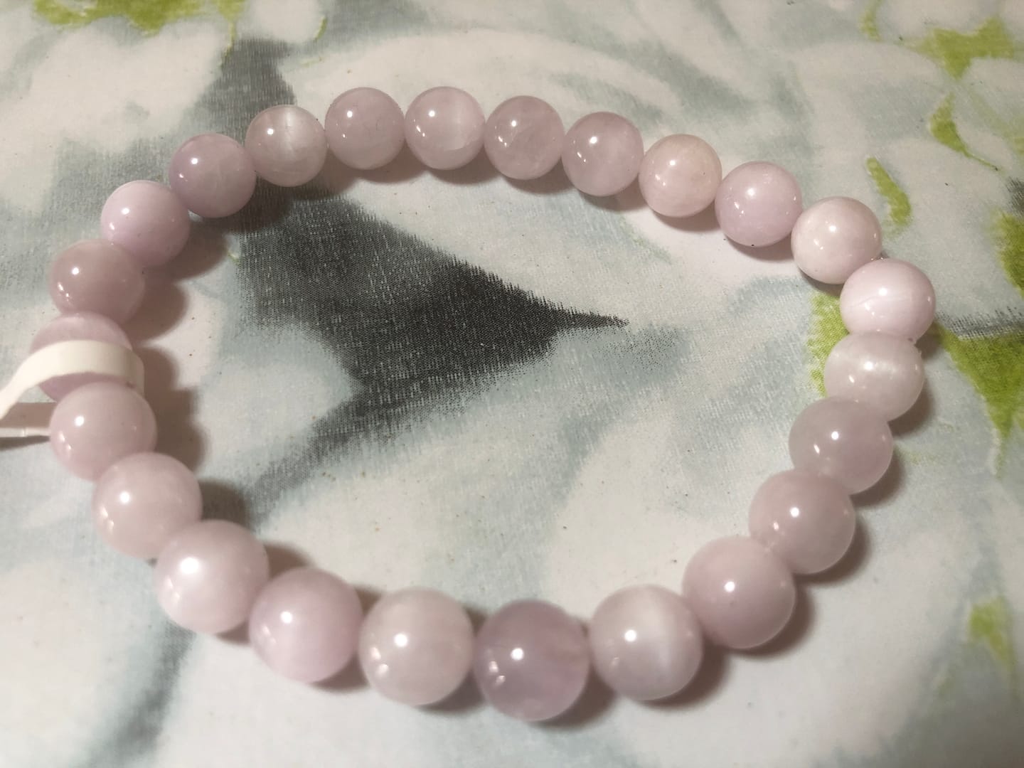 Customer photo review of Kunzite - Bracciale elastico in sfere lavorate