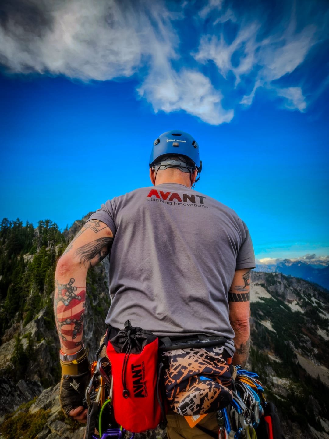 Customer photo review of Avant T-Shirt