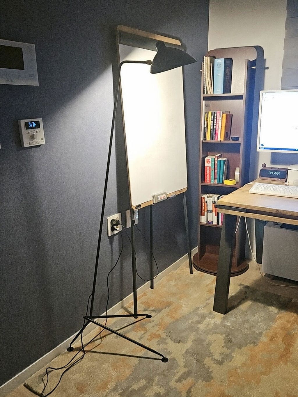 Customer photo review of Black Floor Lamp, Tripod Base, Angled Shade, Brass Joints, 160 cm
