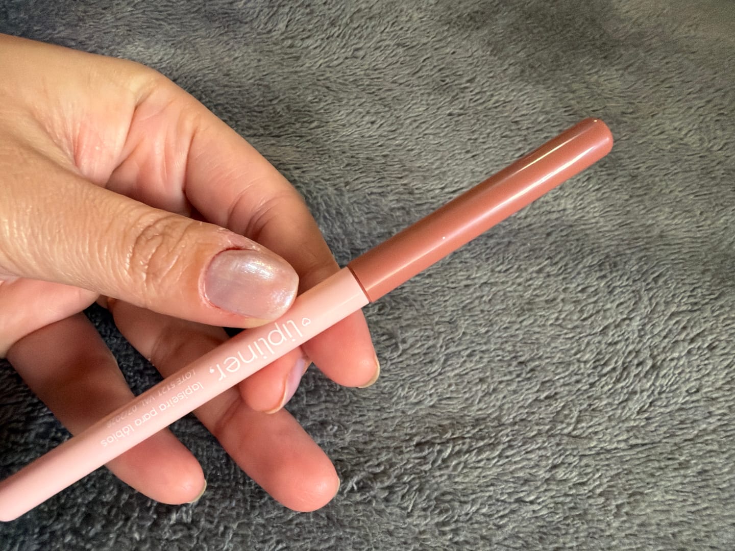 Customer photo review of Lapiseira Labial Lipliner Ela É - Vizzela