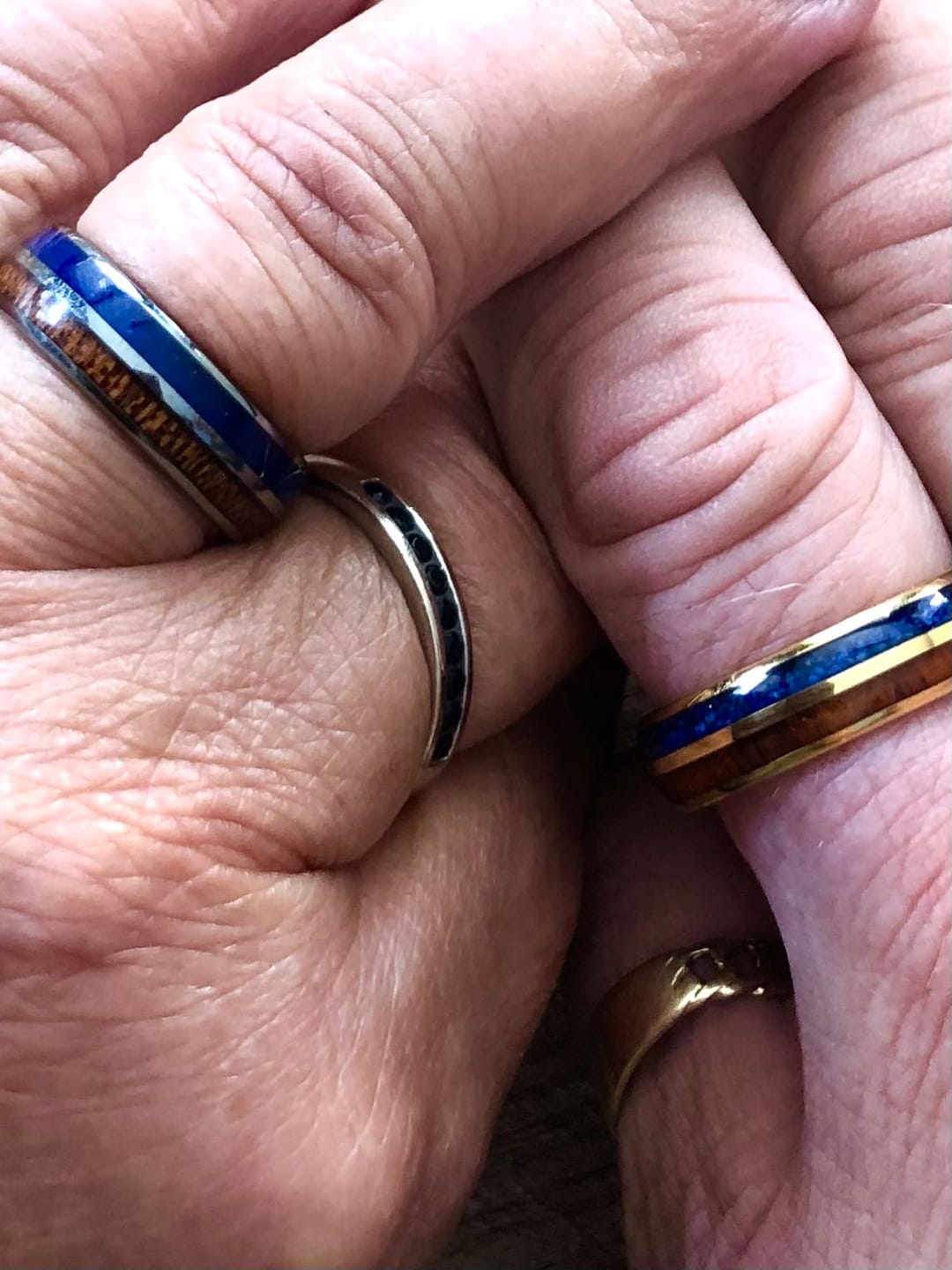 Customer photo review of The Golden Blue 6mm Wonder Ring