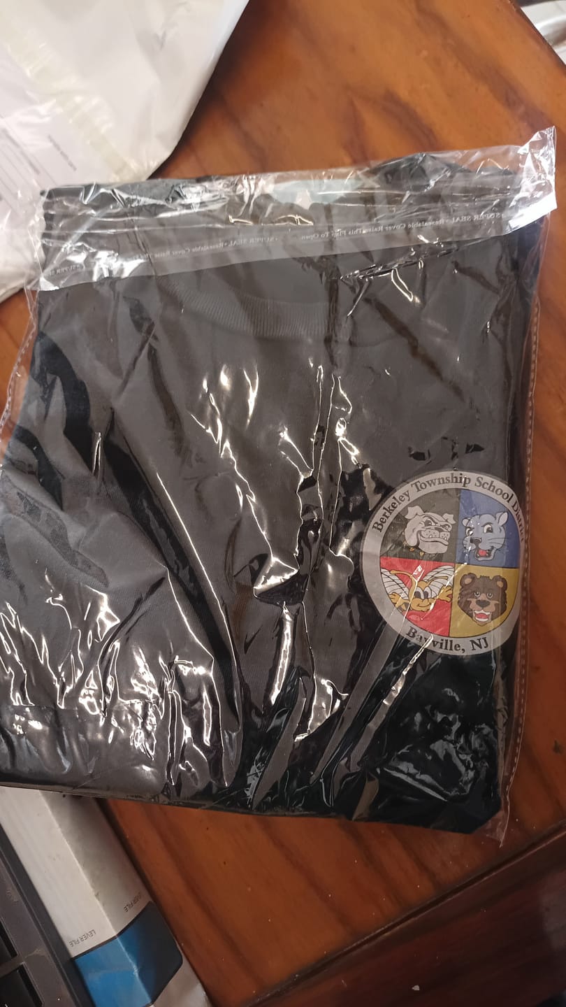Customer photo review of Embroidered Placket Casual Shirt ya Textured Panel Short-Sleeve Shirt