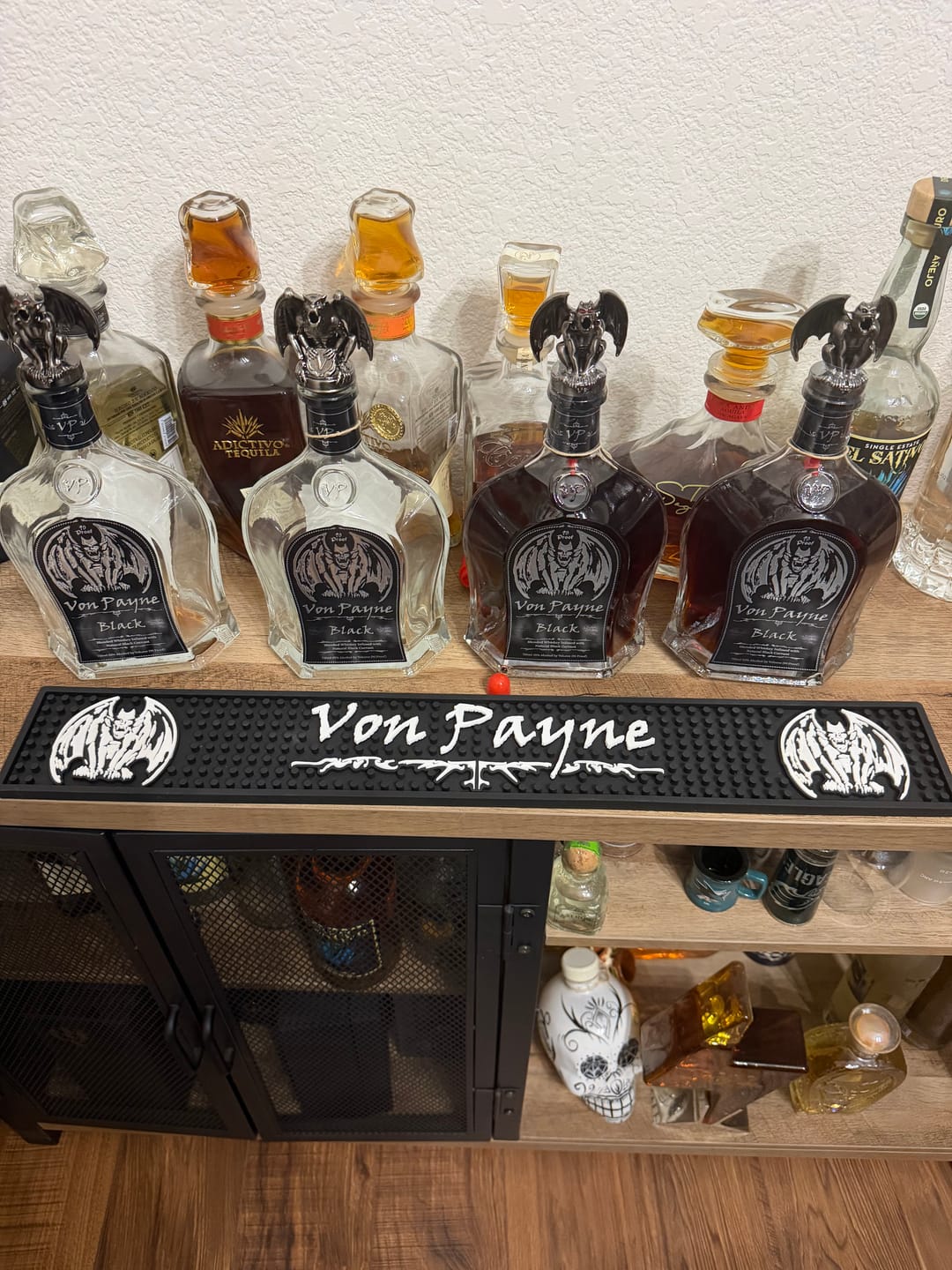 Customer photo review of [Pre-Sale] Von Payne RED EYES