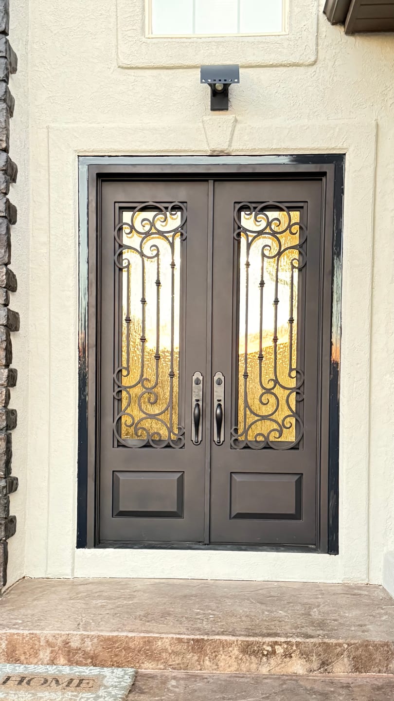 Customer photo review of Iron Front Door (ID03)