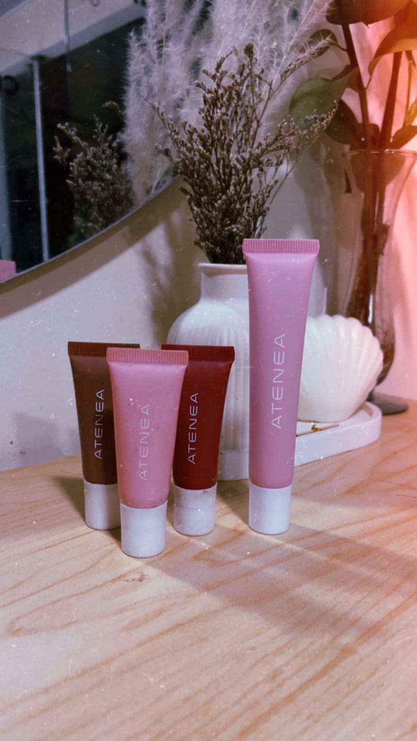 Customer photo review of PEPTIDE LIP BALM